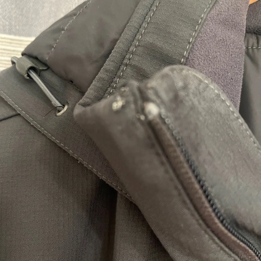 The North Face - Apex Elevation Jacket men’s small - red black grey